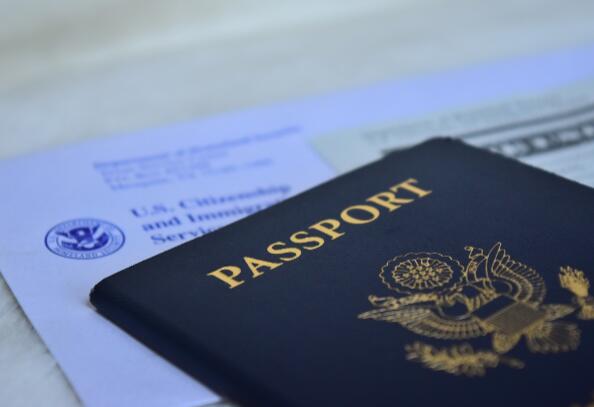 持美国签证日本转机(飞美国中转日本需要签证吗)